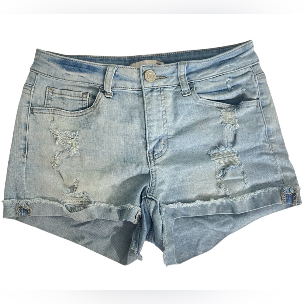Cut-Off Style Distressed Jean Shorts